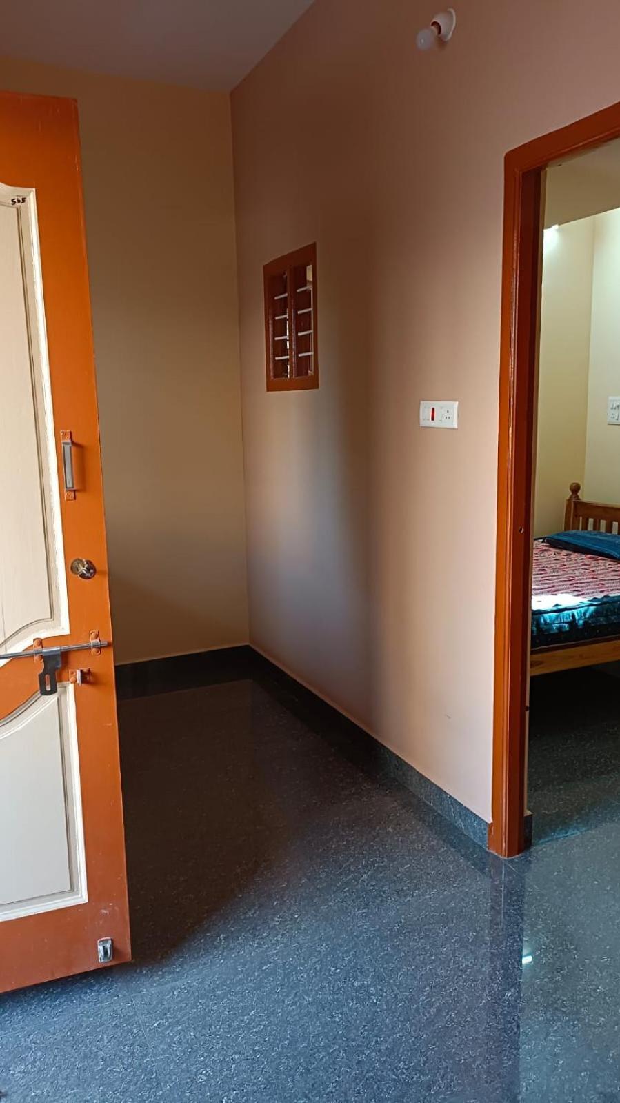 Sathya Guest House Tiruvannamalai Bagian luar foto